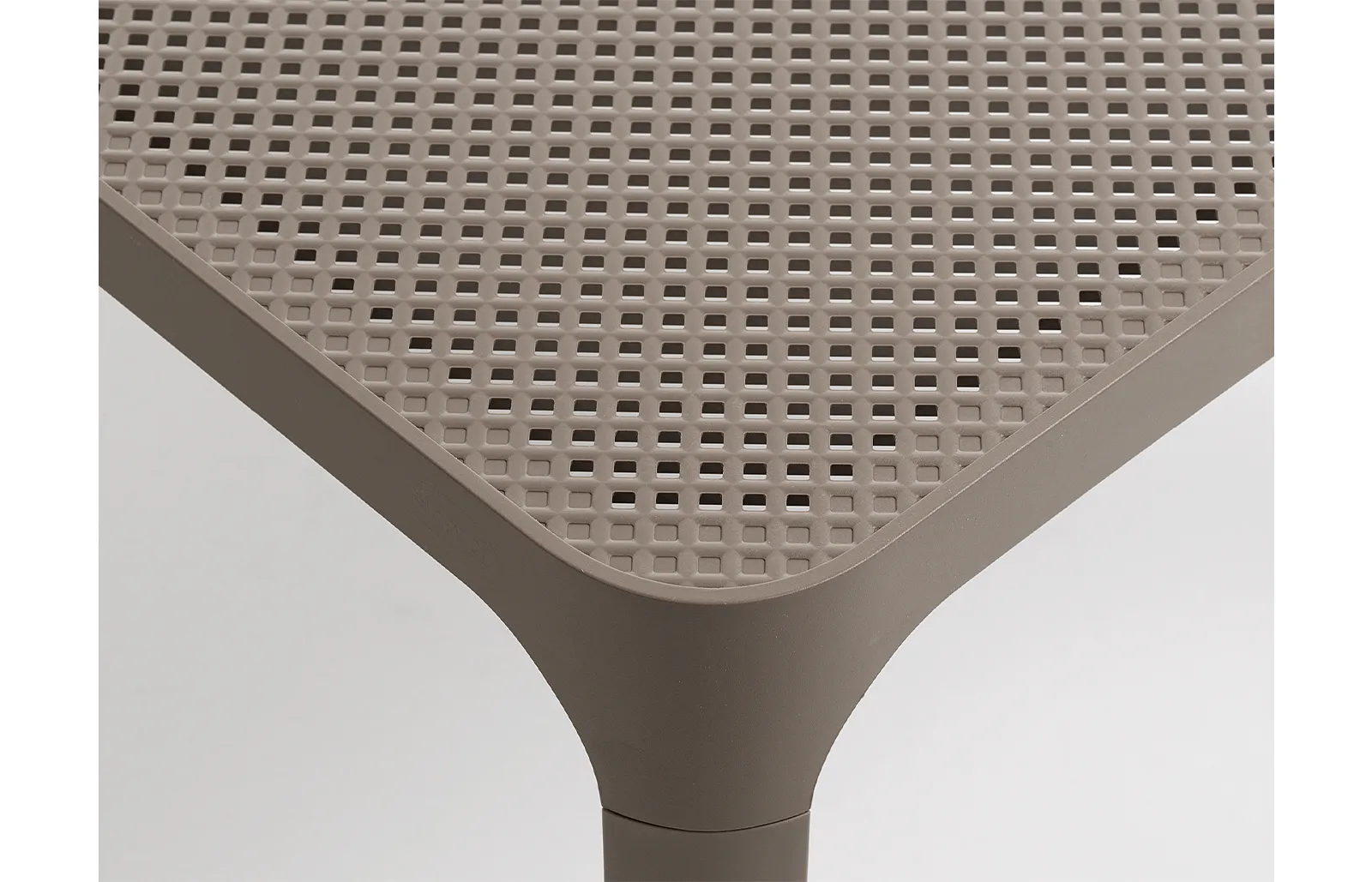Net Table 100