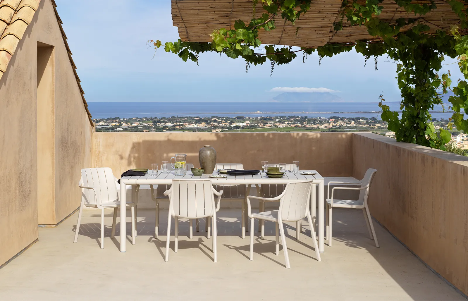 Tiberina Armchair